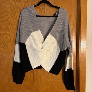 Fashion Nova V-Neck Sweater in Gray, White, and Black